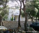 apartments damir, private accommodation in city Vis, Croatia